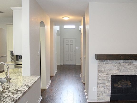 4th image of 5320 Bellis Dr