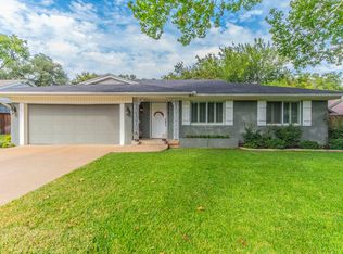 4128 Selkirk Dr W, Fort Worth, TX 76109