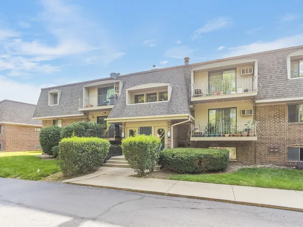 154 E Bailey Rd APT D, Naperville, IL 60565