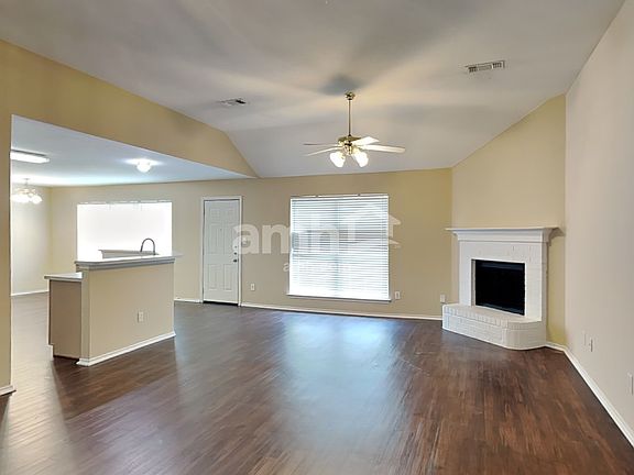 4th image of 521 Fossil Lake Ct