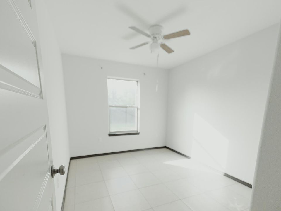 1st image of 141 Willacy Ave Unit B