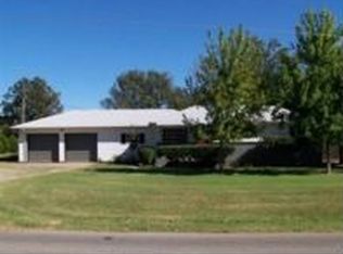 2522 Country Club Rd, Duncan, OK 73533