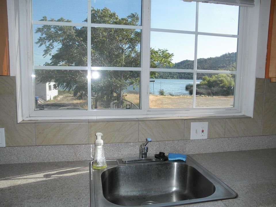 Kitchen with lake view