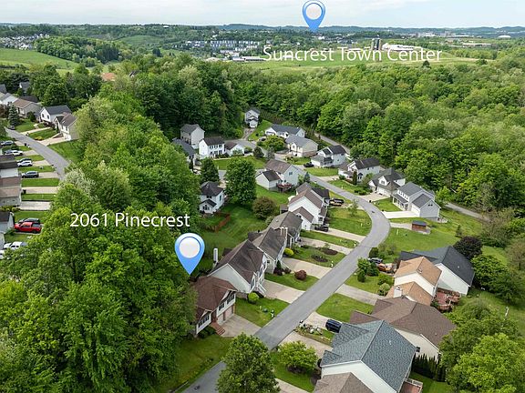 3rd image of 2061 Pinecrest Dr