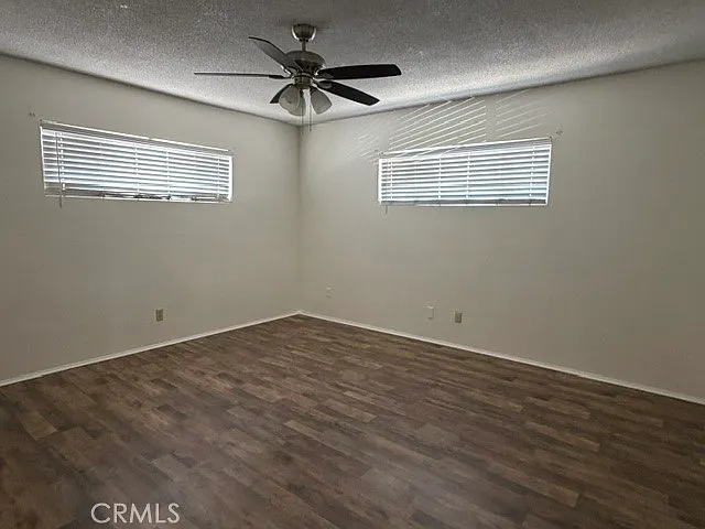 2 bed, 1000 sqft, $1,800 — Photo 4
