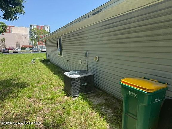 2nd image of 2009 Hallwood Pl