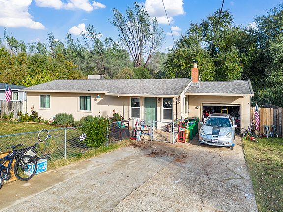 2nd image of 1101 Eugene Ave