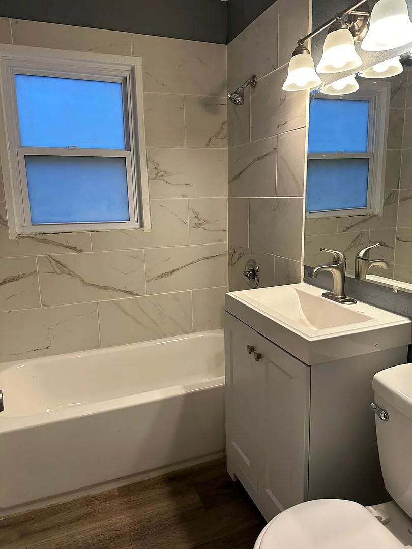 Cozy 2-Bedroom Duplex For Rent — Photo 3
