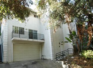 4657 Ensenada Dr, Woodland Hills, CA 91364