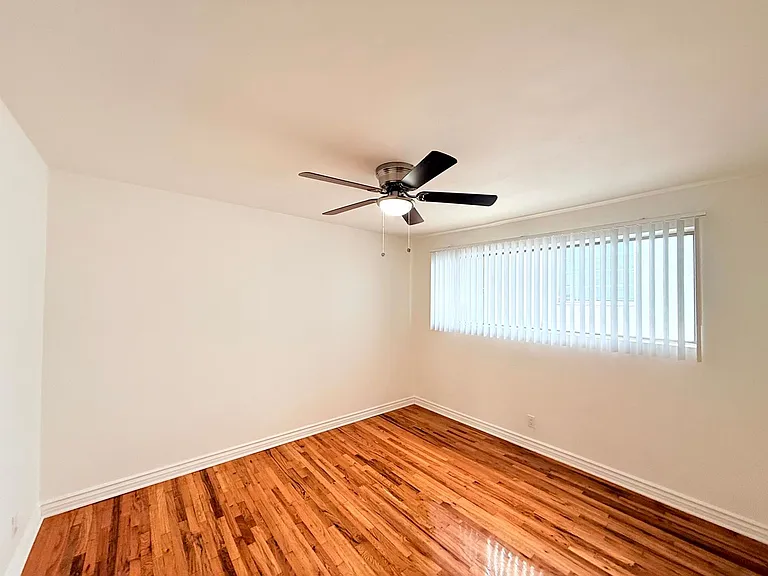 1323 N. Bronson Avenue — Photo 21