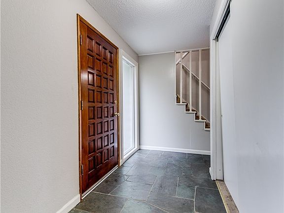 3rd image of 8521 60th Ave E