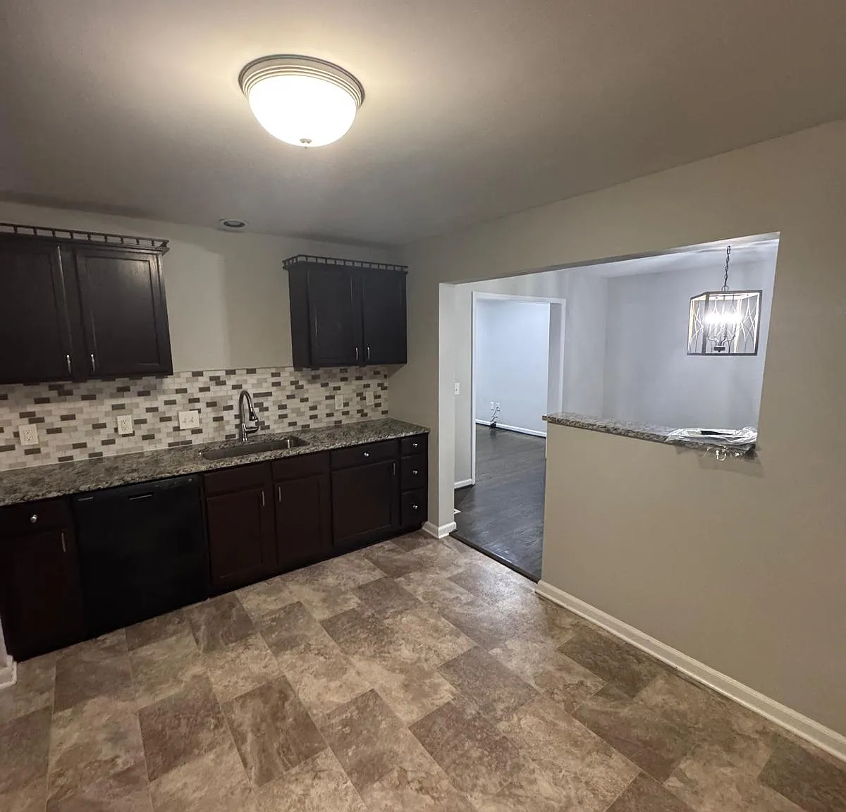 4 bed, 3.5 bath, 1844 sqft, $2,900 — Photo 4