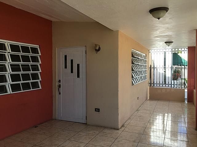 2nd image of 688 Calle Fernando Callejo