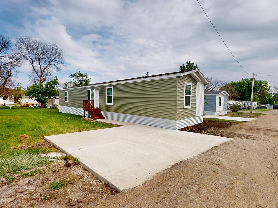 1st image of 2302 Milton Ave Lot 28