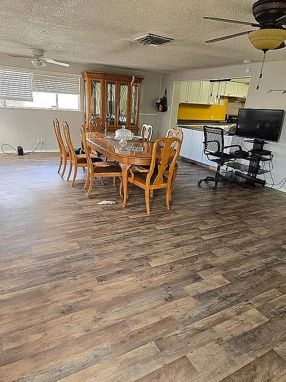 3 bed, 1596 sqft, $2,500 — Photo 3