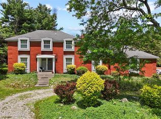 12427 Foley Rd, Fenton, MI 48430