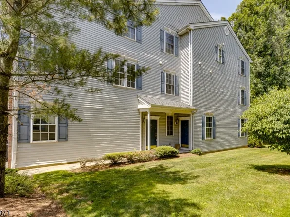 611 Donato Cir, Scotch Plains Twp., NJ 07076
