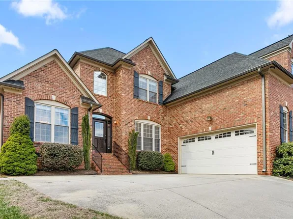 6003 Red Oak Ct, Kernersville, NC 27284