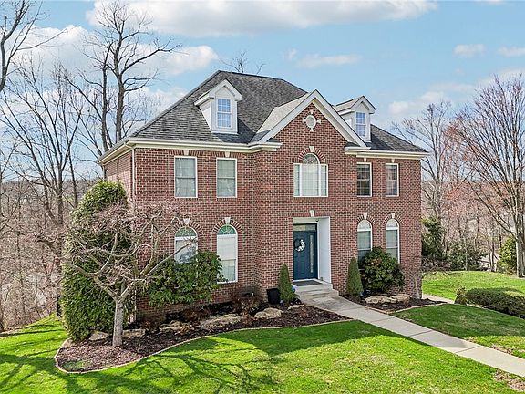 2nd image of 404 Ironwood Dr