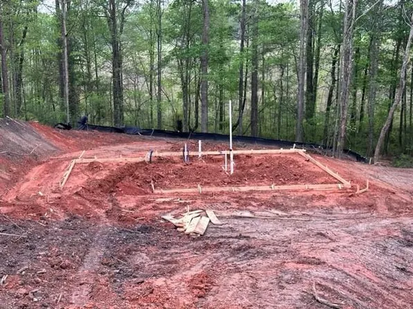 295 Lambert Overlook Cir, Carrollton, GA 30117