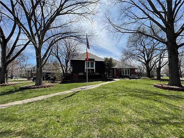 1st image of 9107 W 105th St