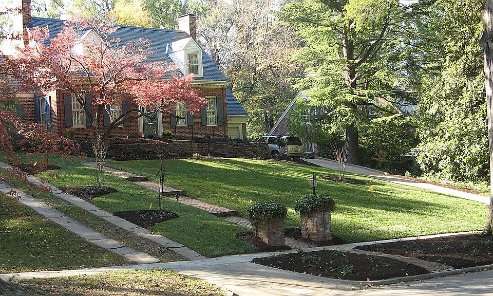1st image of 143 Linden Dr