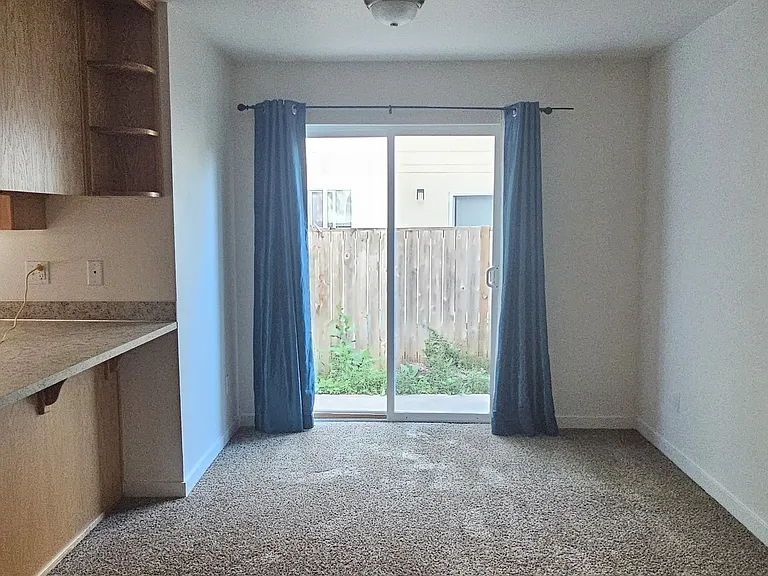 4130 Henry Ct #B — Photo 10