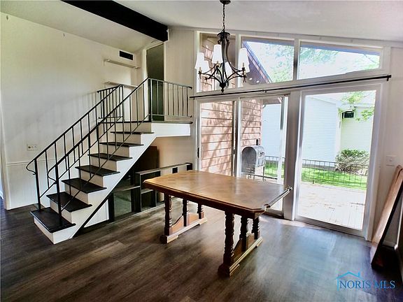 3rd image of 416 Donbar Dr