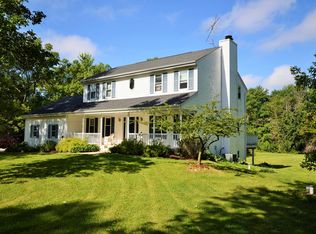 N8505 Branch Rd, Ixonia, WI 53036