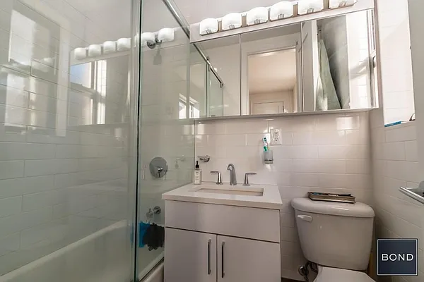 Rented by Bond New York | media 6