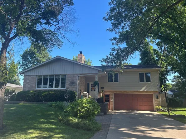 920 Meadow Ln, Willmar, MN 56201