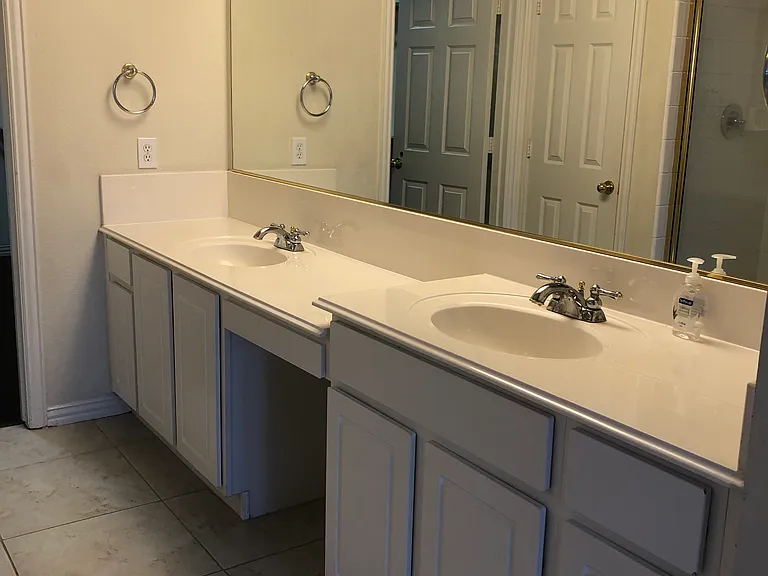 1709 Oak Brook Ln — Photo 13