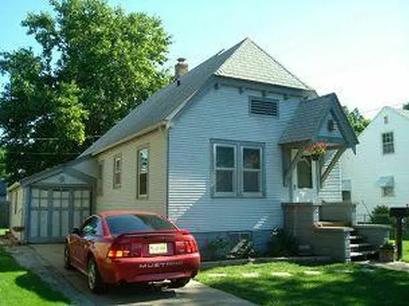 142 W 16th St, Fremont, NE 68025