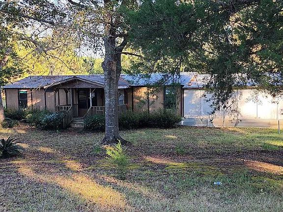 3rd image of 446 Cook Rd