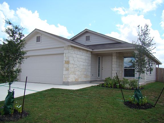 774 Great Oaks Dr