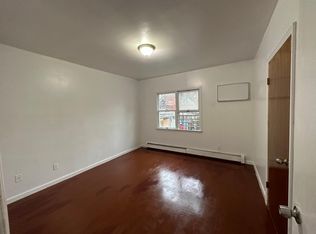5907 138th St FLOOR 1, Flushing, NY 11355