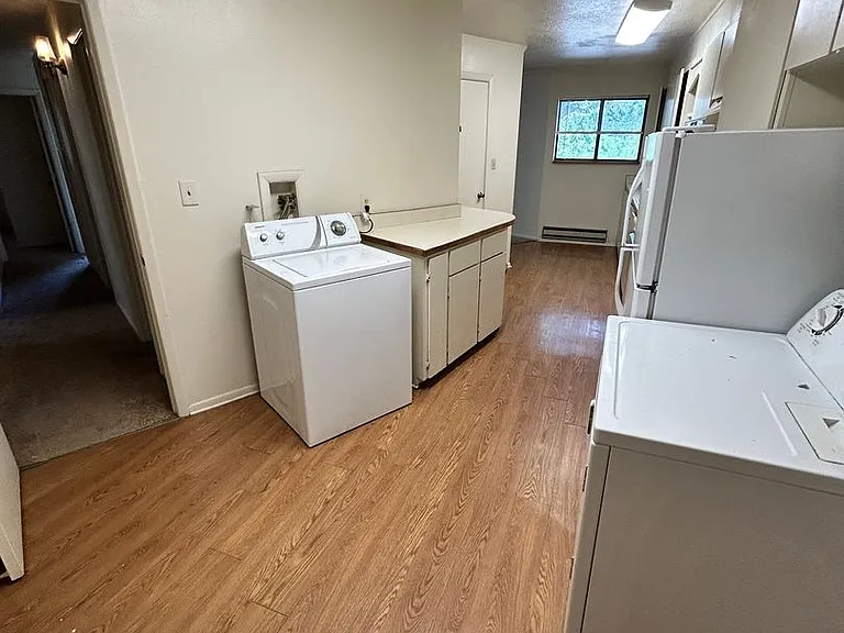 50 Riverview Dr #A — Photo 11