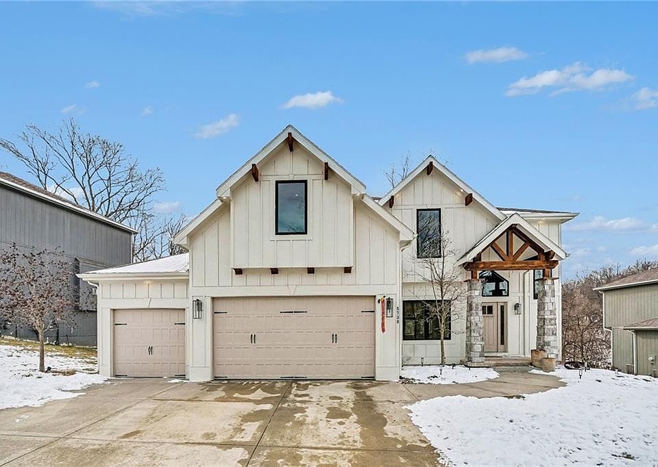 5730 Thousand Oaks Dr, Parkville, MO 64152 | Zillow