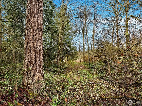 2nd image of 67 XX W Snoqualmie Valley Road NE