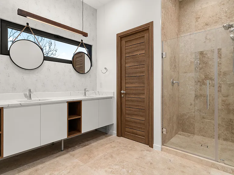 2915 Chisholm Trl — Photo 24