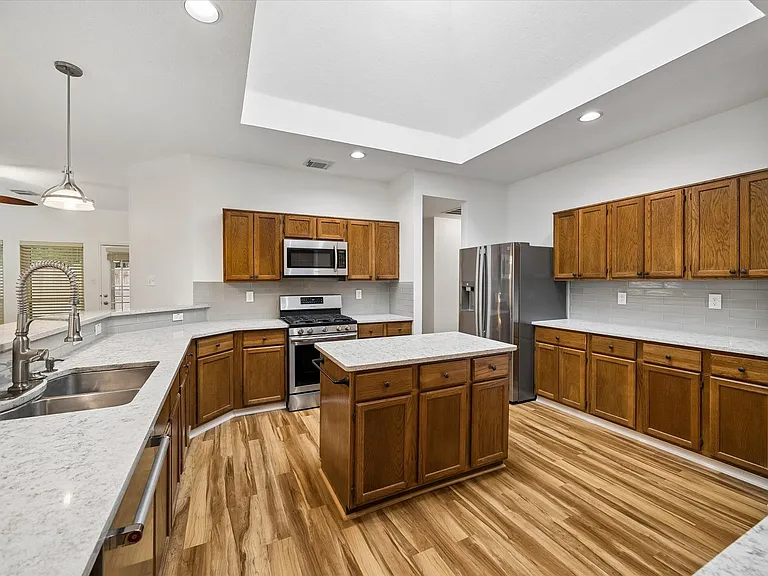 14718 Cypress Green Dr — Photo 20
