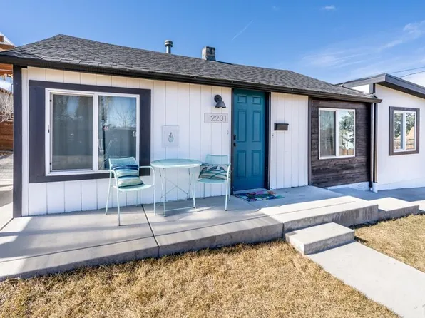 2201 W Warren Ave, Englewood, CO 80110
