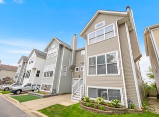 4234 N Kolmar Ave UNIT D, Chicago, IL 60641
