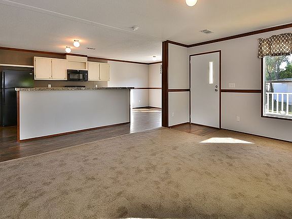3rd image of 1320 Hand Ave Lot 25