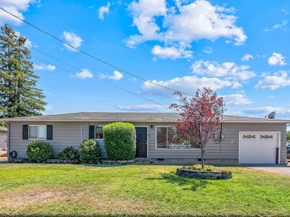 1730 Roberts Rd, Medford, OR 97504