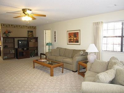 4th image of 321 Texas Dr