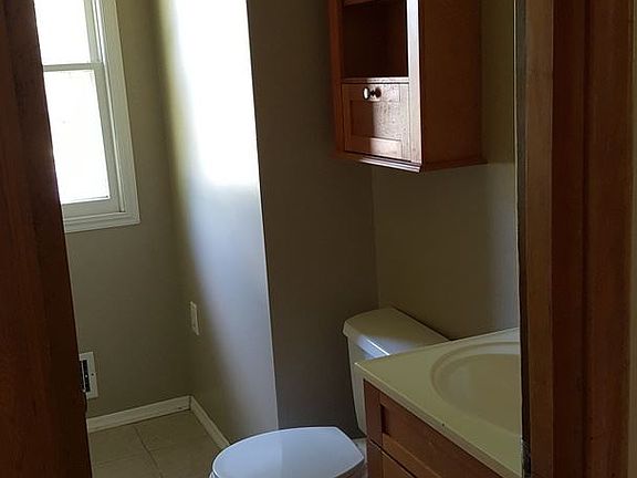 5th image of 10308 Washburn Ave S