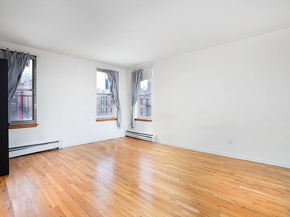 4th image of 100 W 86th St #3C5