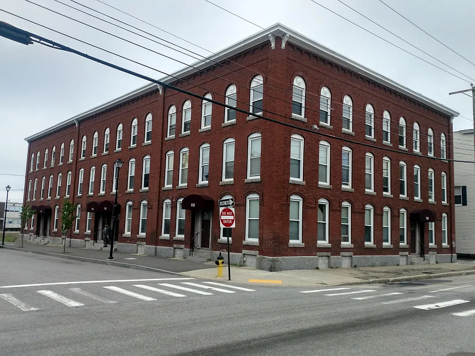 116 Pearl St #1