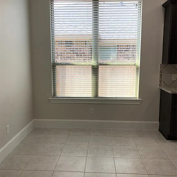 2226 Falcon Brook Dr — Photo 9